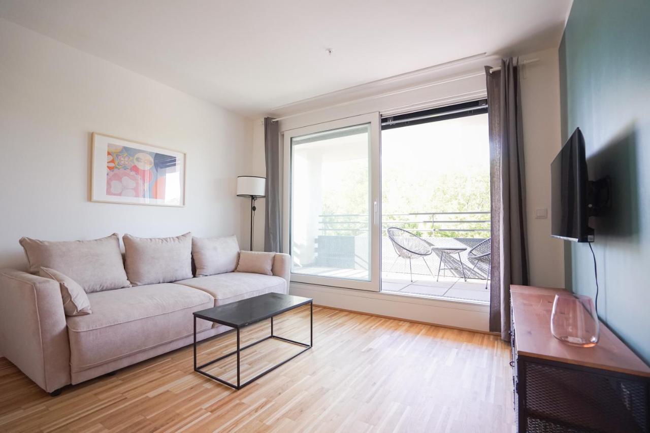 Green Garden Apartment W/.Balcony Near Thermal Spa Βιέννη Εξωτερικό φωτογραφία